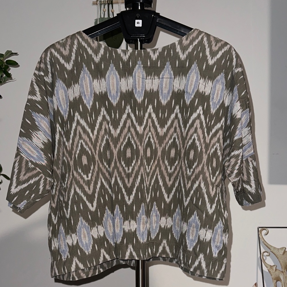 Chic Ikat Patterned Women's Blouse in Olive and Light Blue